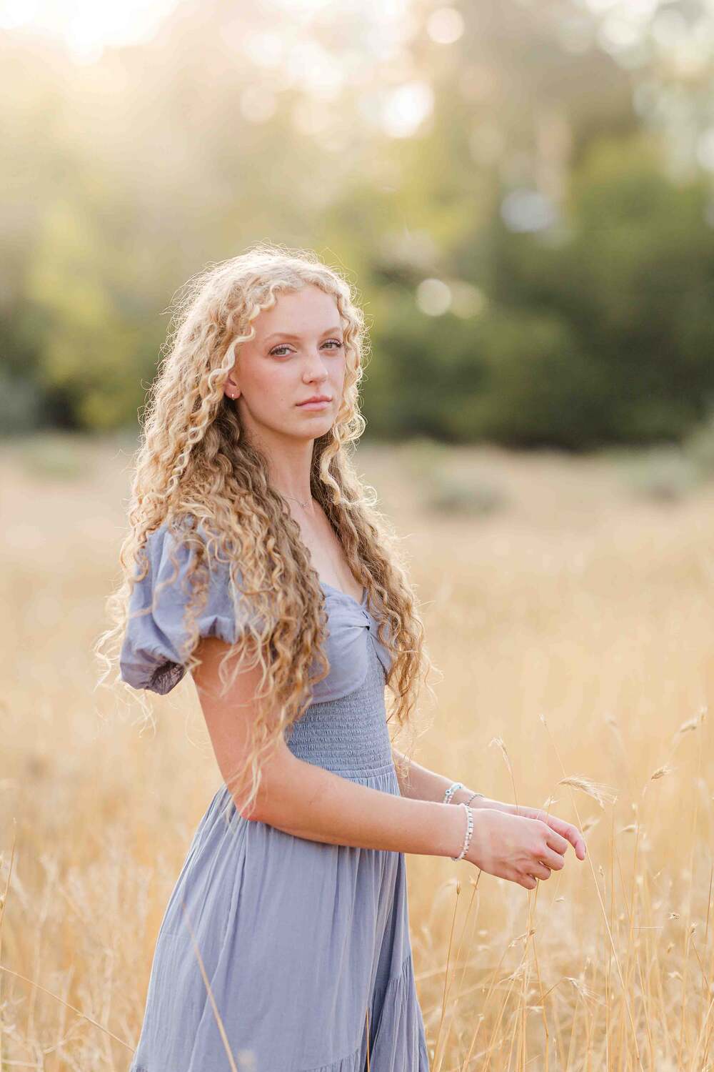 senior-photographer-tricities-kimwiberg-high-school-confident-38