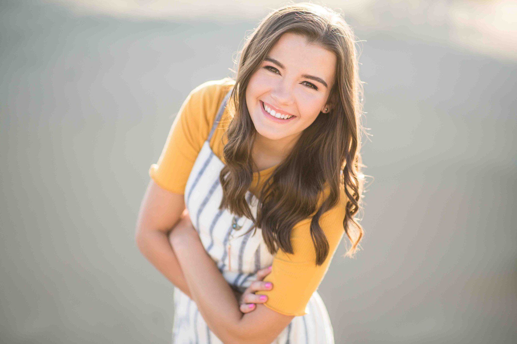 senior-photographer-tricities-kimwiberg-high-school-confident